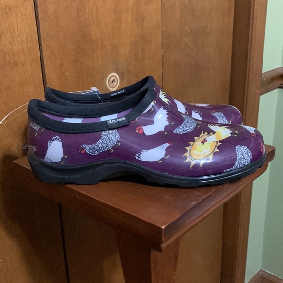 SLOGGERS- Purple with Chickens Waterproof Shoes - Picture 4 of 7